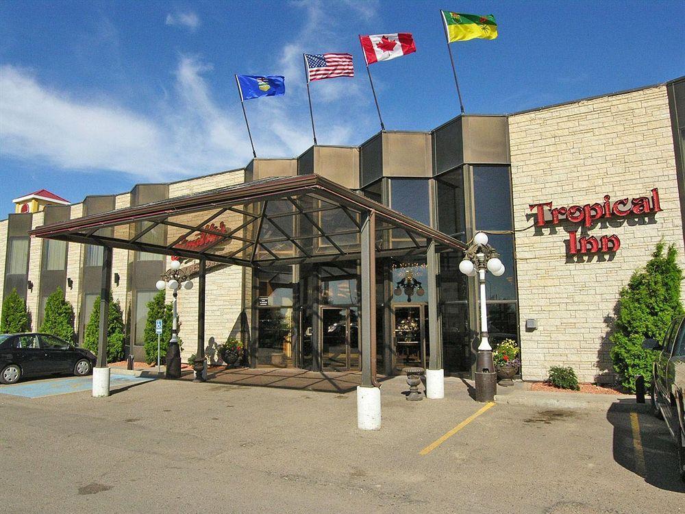 Tropical Inn - North Battleford Kültér fotó