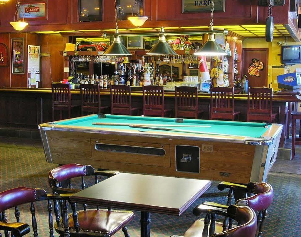 Tropical Inn - North Battleford Kültér fotó