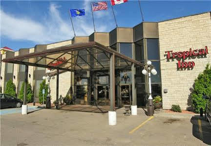 Tropical Inn - North Battleford Kültér fotó